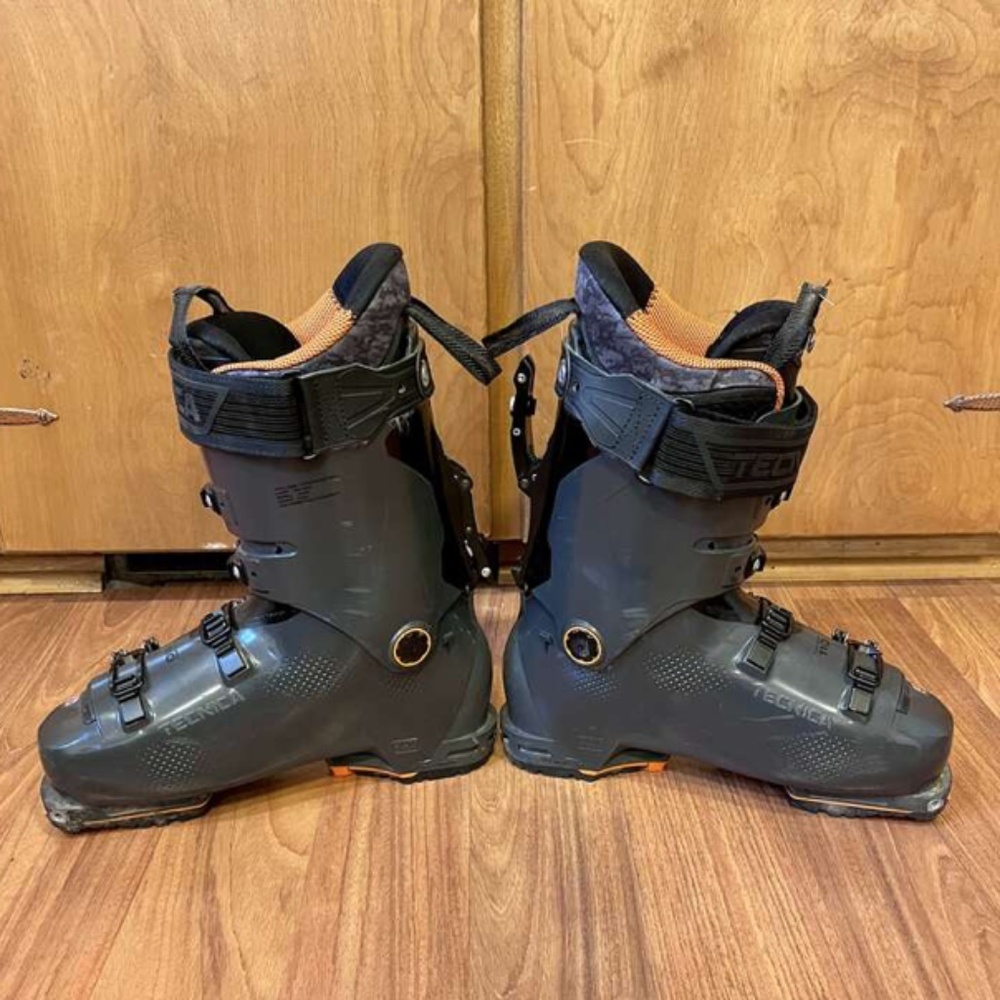 Tecnica Cochise 110 Ski Boots in 27.5
